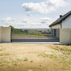 Brama przesuwna grzebieniowa (60x40mm, rozstaw profili co 4cm) 5000x1700mm LEWA grafit STR RAL7021 — zdjęcie 9